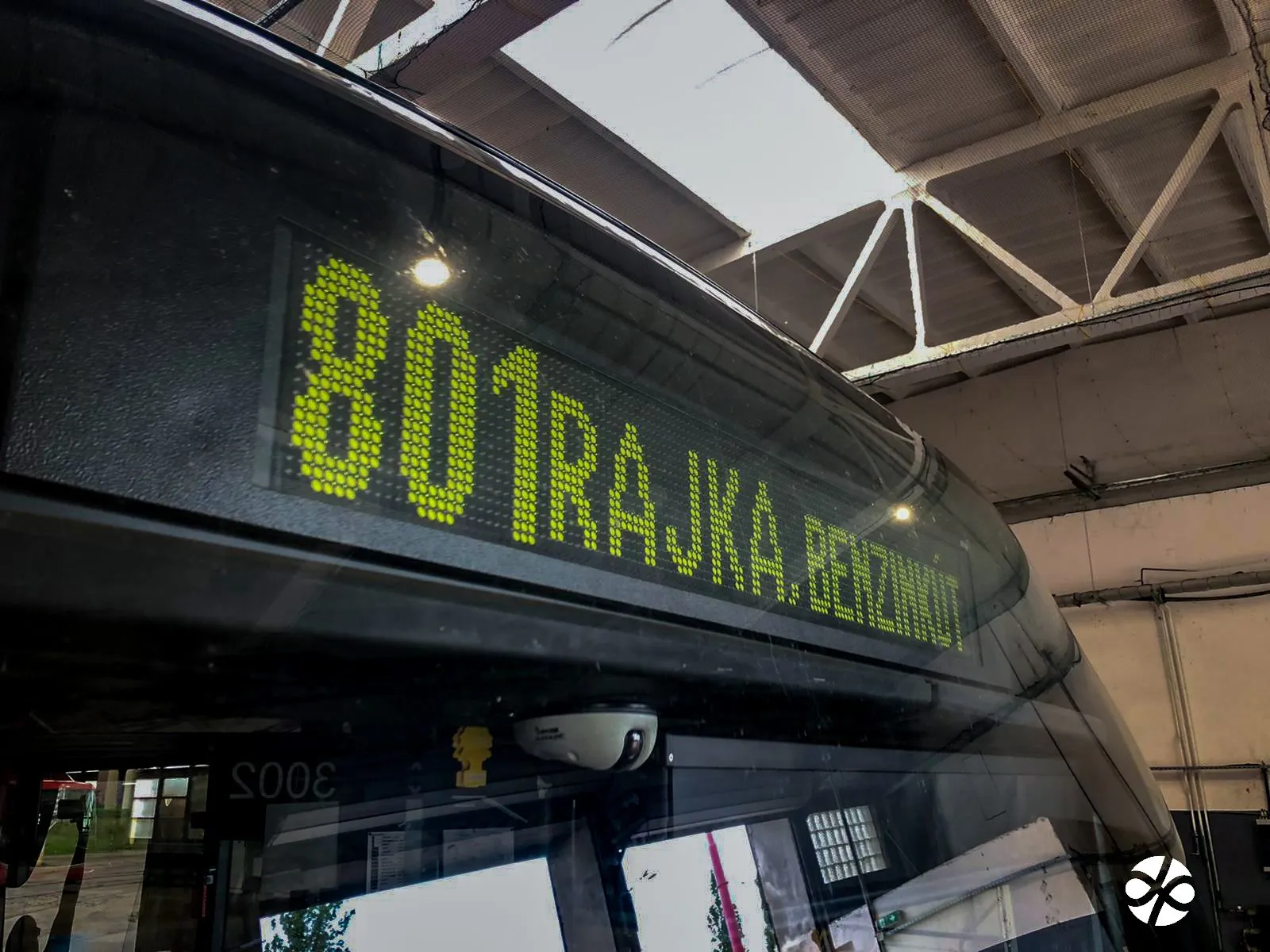 preco-nepremava-autobus-do-rajky?