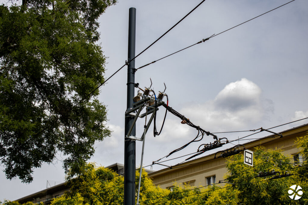 modernizacia-trakcnej-infrastruktury-na-dolne-hony-je-hotova