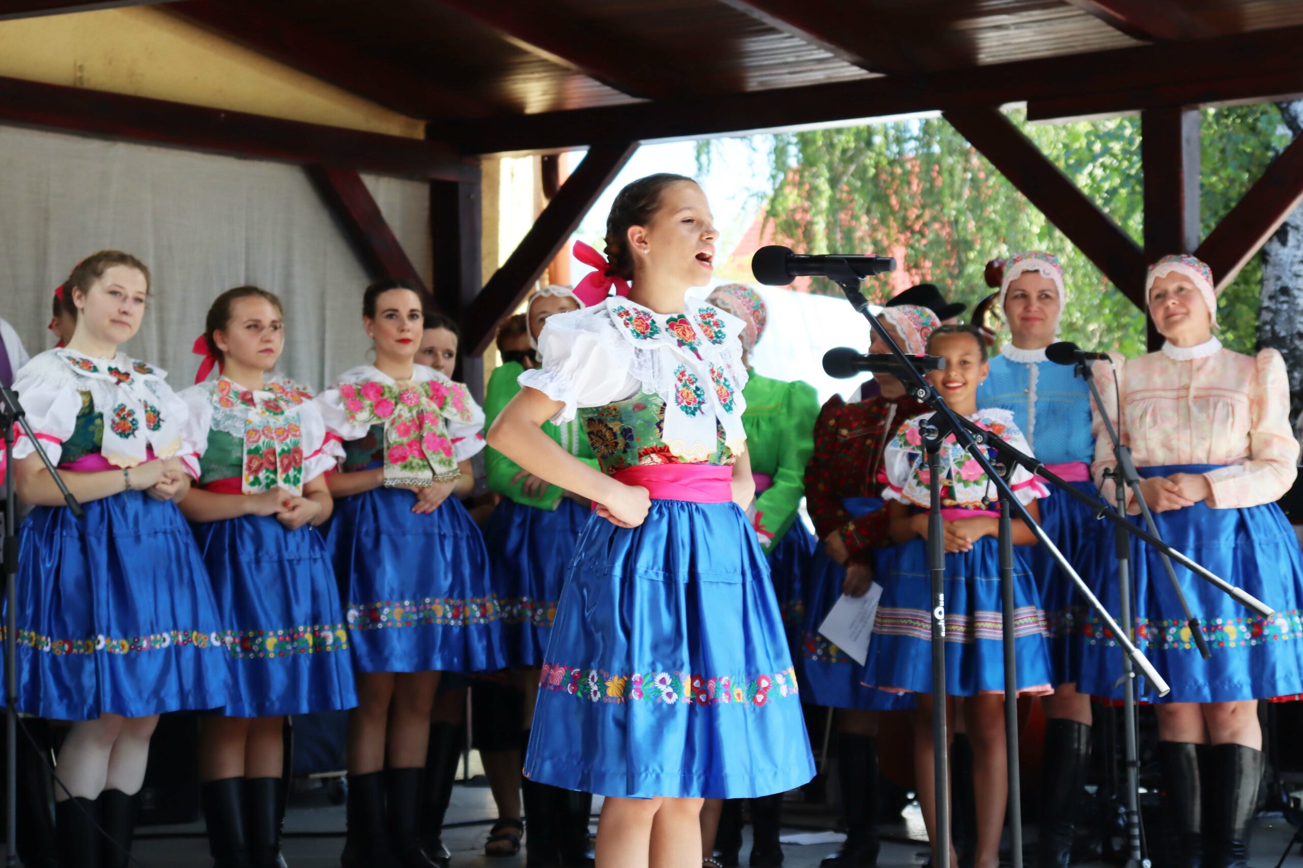 13.-rocnik-folklorneho-festivalu-bezchleba-hody-priniesol-nezabudnutelnu-oslavu-zahorackej-kultury